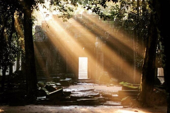 Half-Day Angkor Sunrise & 3 Main Temples Tour (Private Vehicles)