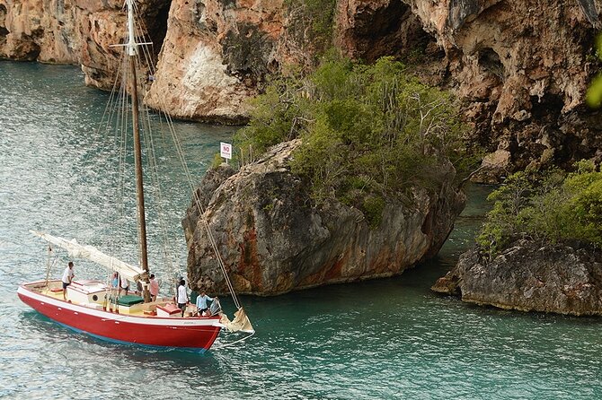 Half-Day Sail, Snorkel Adventure, and Lunch at Little Bay - What to Expect