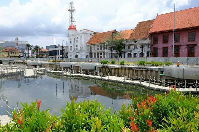 Halfday Excursion Old City Batavia With Lunch,Free Souvenir & Insurance