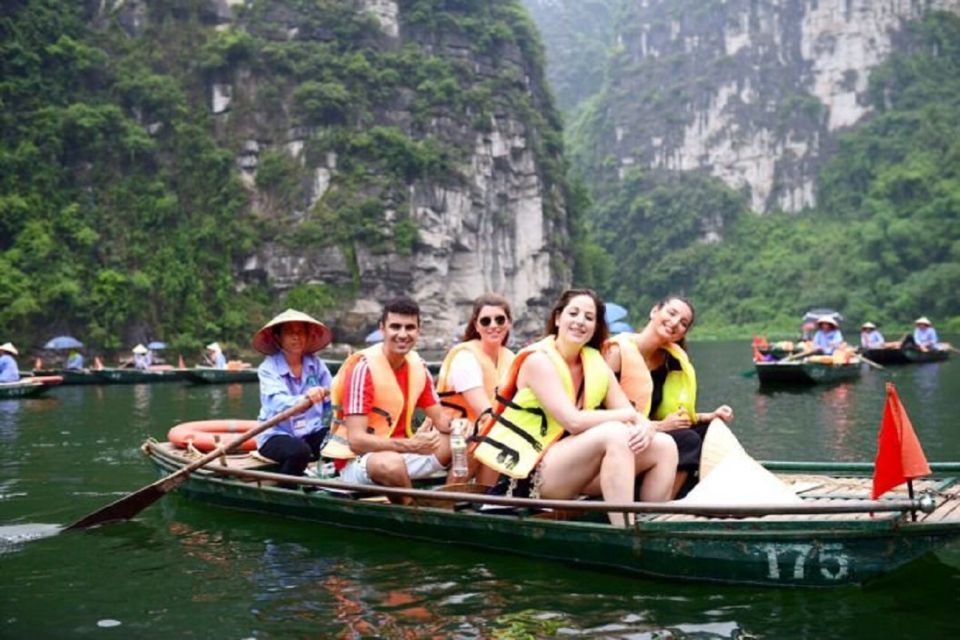 Hanoi: 2-Day Tour to Ninh Binh & Halong Bay With Transfer