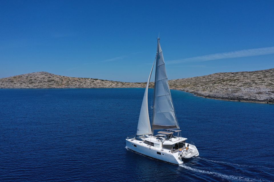 Hersonissos: Private Catamaran to Dia Island With Meal