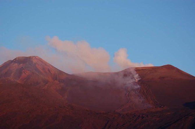 Hiking at 2800m on Mount Etna - Overview of Mount Etna