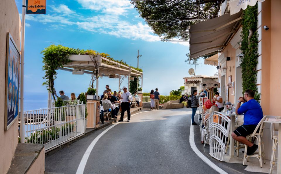 Historical Walking Tour in Ravello