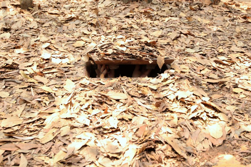 Ho Chi Minh City: Cu Chi Tunnels Tour