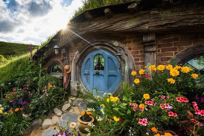 Hobbiton Movie Set Small Group Tour From Auckland