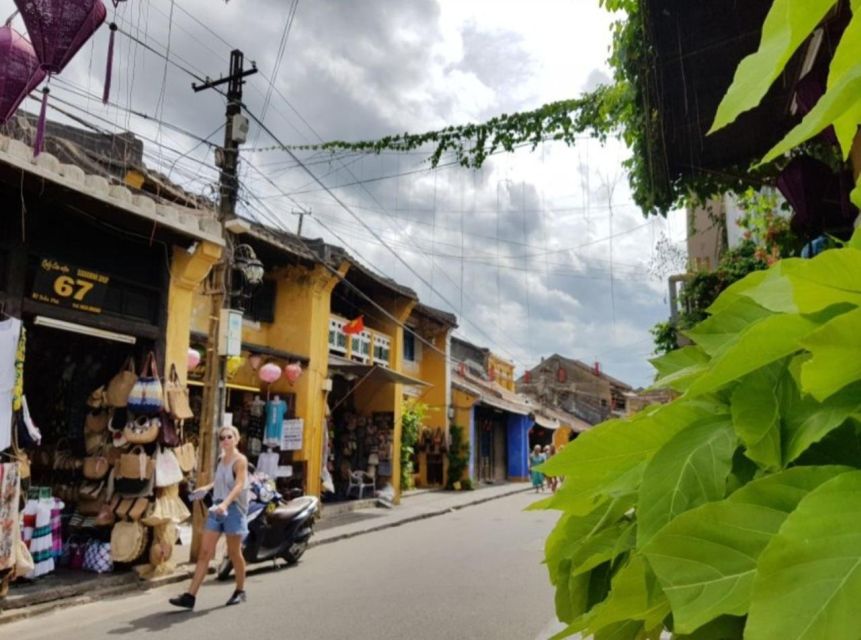 Hoi An Ancient Town & Marble Mountains by Private Tour