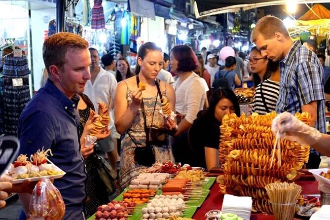 Hoi An Ancient Town – Night Market Street Food Tours By Night