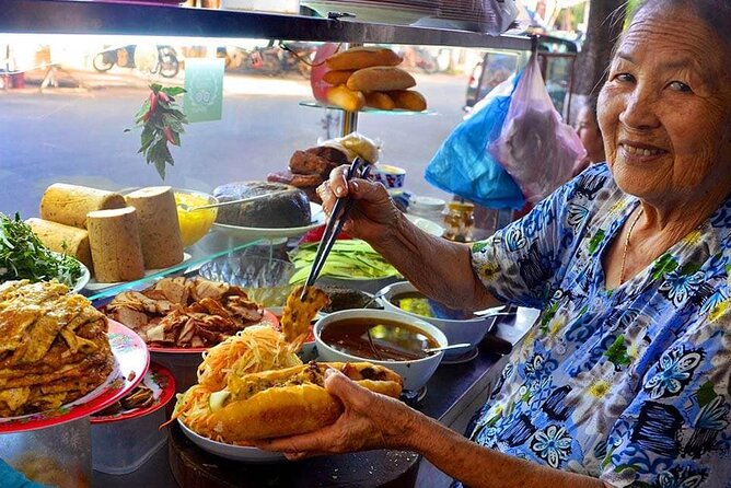 Hoi An Ancient Town – Night Market Street Food Walking Tours