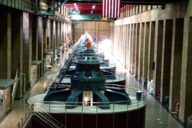 Hoover Dam: From Above, On Top and Below Small Group Tour