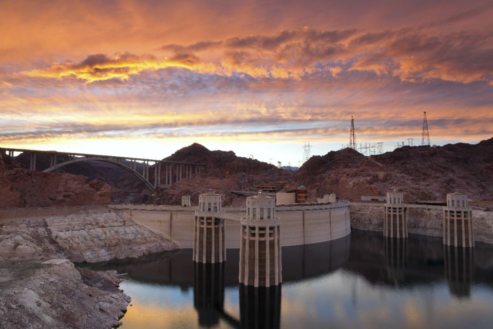 Hoover Dam & Red Rock: An Unforgettable Self-Guided Tour - Overview of Hoover Dam and Red Rock Canyon