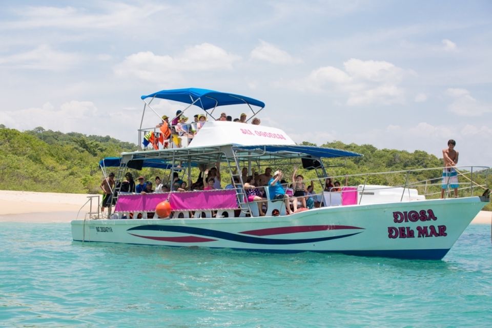 Huatulco Bay: Bays Boat Tour & Snorkeling Experience