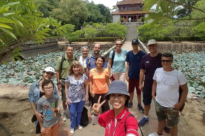 Hue Dragon Boat Tour: Visit Thien Mu Pagoda and Royal Tombs