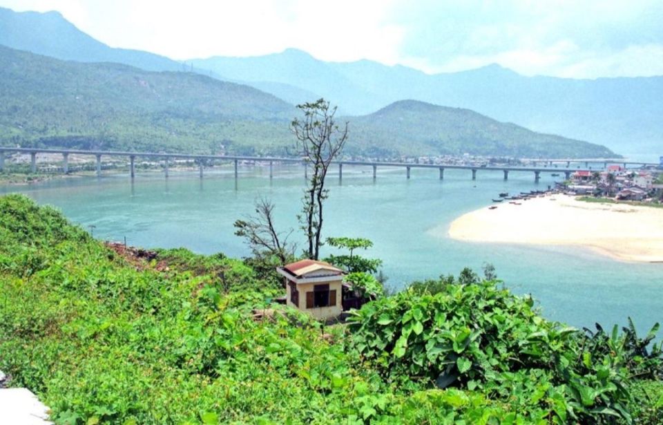 Hue Transfer to Hoi An Via Hai Van Pass -Sightseeing Stop