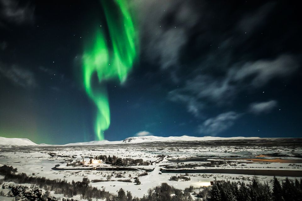 Iceland: Northern Lights Bus Tour From Reykjavik