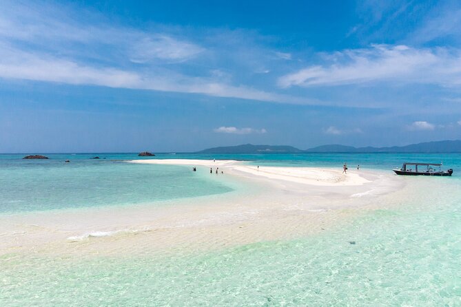 [Ishigaki] Snorkeling Tour At-Blue Cave and Phantom Island