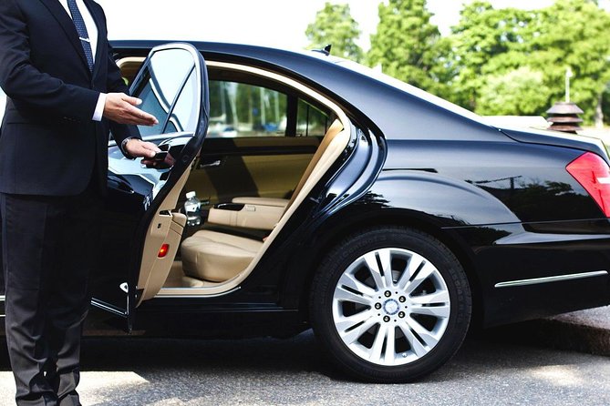 Istanbul Airport to City Centre Private Transfer or Vice Versa (1-10pax)