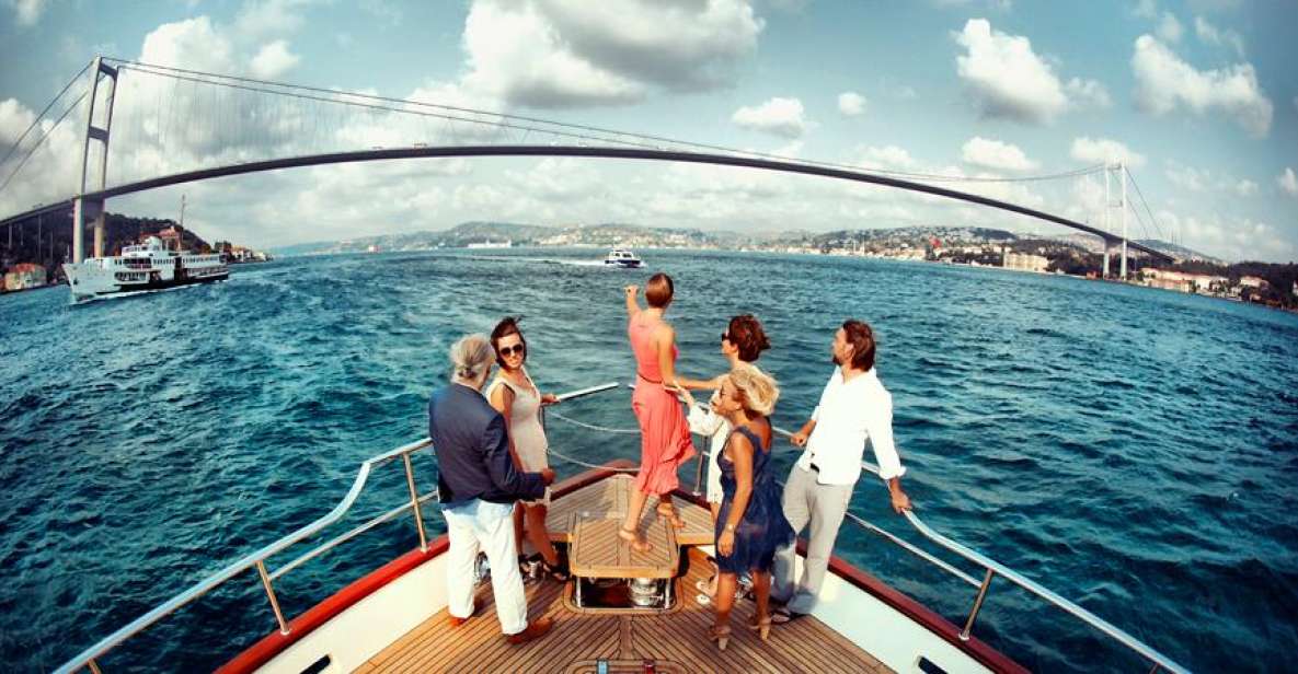 Istanbul: Half-Day Cruise and Cable Car to Pierre Loti Hill