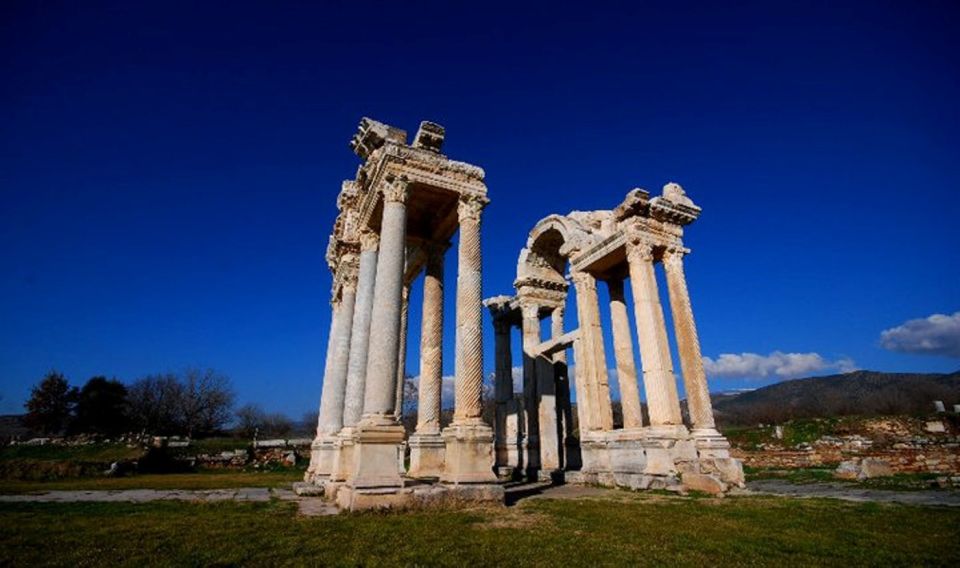 Istanbul: Laodicea & Aphrodisias Day Trip With Flights