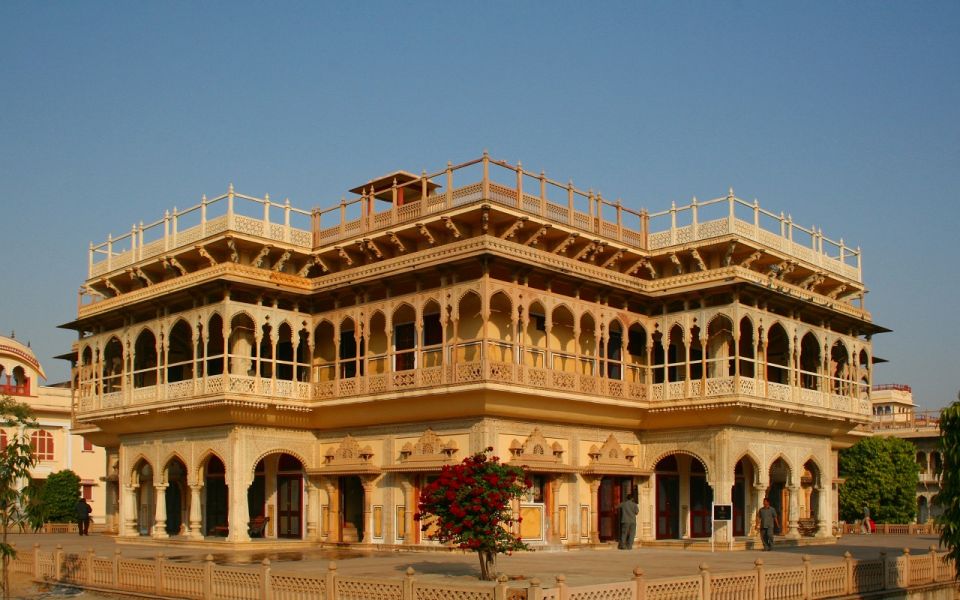 Jaipur Local Sightseeing With Expert Tourist Guide & Lunch - Tour Overview and Pricing