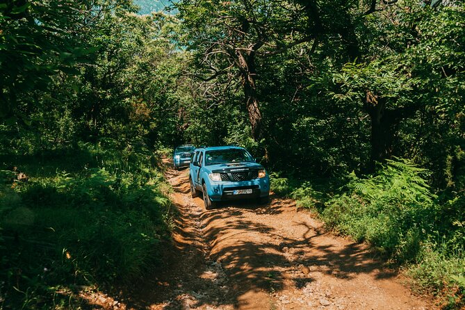 Jeep Tour – Hidden Stone Village in Kotor and Nat. Food Tasting