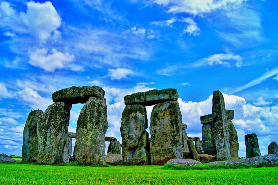 Just Stonehenge Tour From London