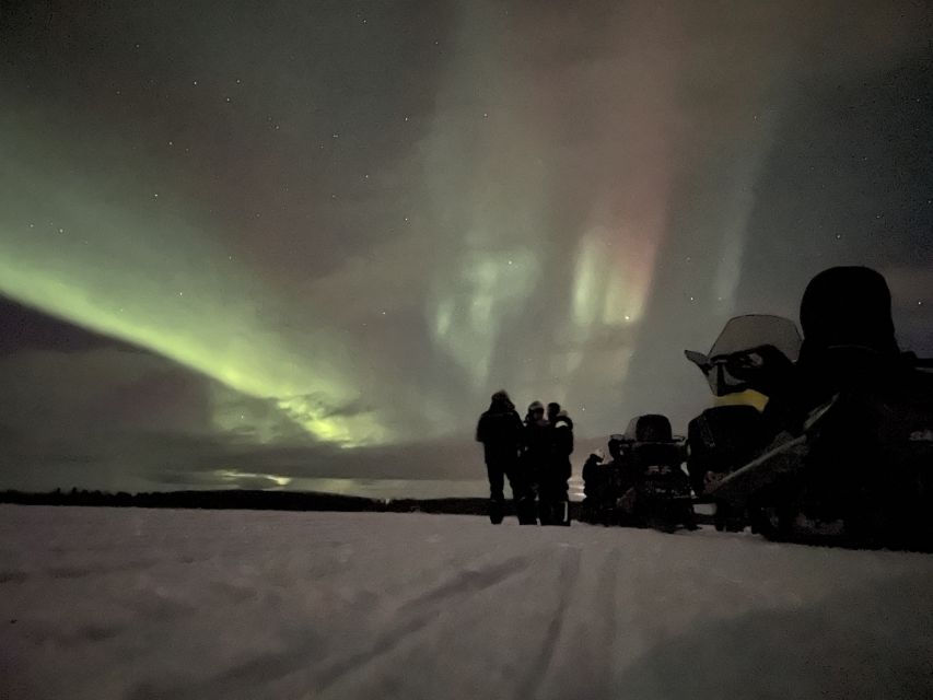 Kiruna: Guided Snowmobile Tour and Northern Lights Hunt