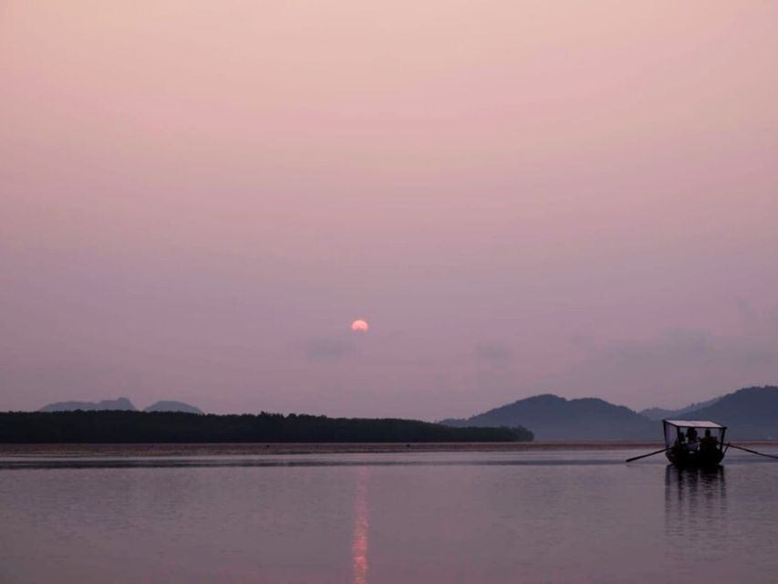 Ko Lanta: Private Romantic Sunrise by Gondola