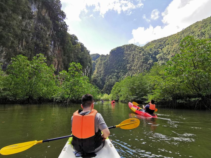 Krabi: Kayaking Tour to Ao Thueak Lagoon With Lunch