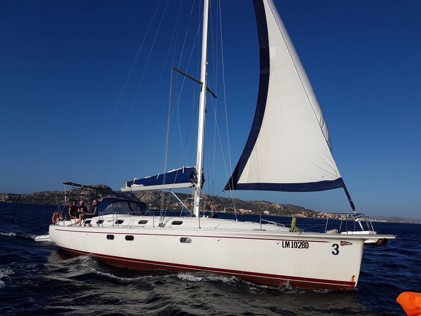 La Maddalena: Full-Day Sailing Trip