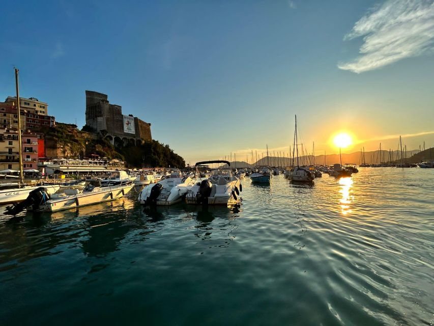 La Spezia: Sunset Boat Tour in Golfo Dei Poeti