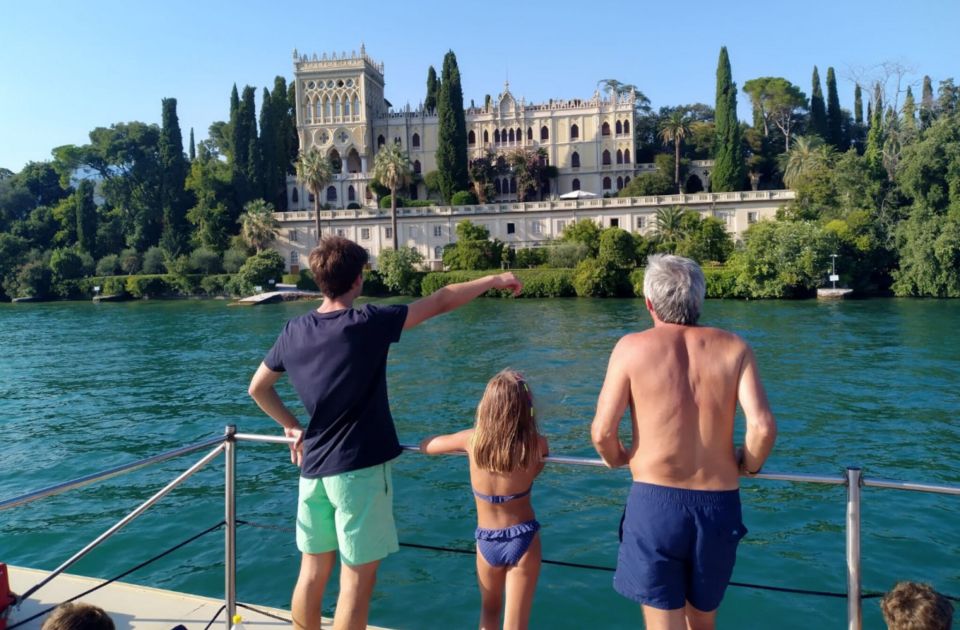 Lake Garda: Sightseeing Cruise, Sirmione Visit, & Aperitif