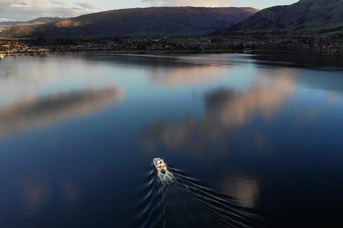 Lake Wanaka 1-Hour Cruise Including Wine and Cheese Board - Overview of the Cruise