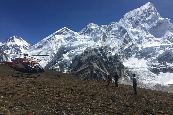 Landing Everest Base Camp by Helicopter at Kalapathar View Point