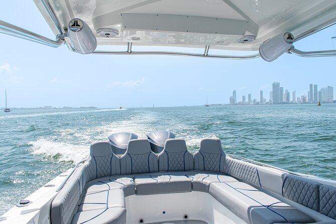 Large Boat Rental in Cartagena De Indias