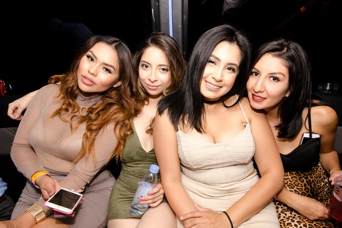 Las Vegas Dayclub or Nightclub Crawl With Party Bus Experience