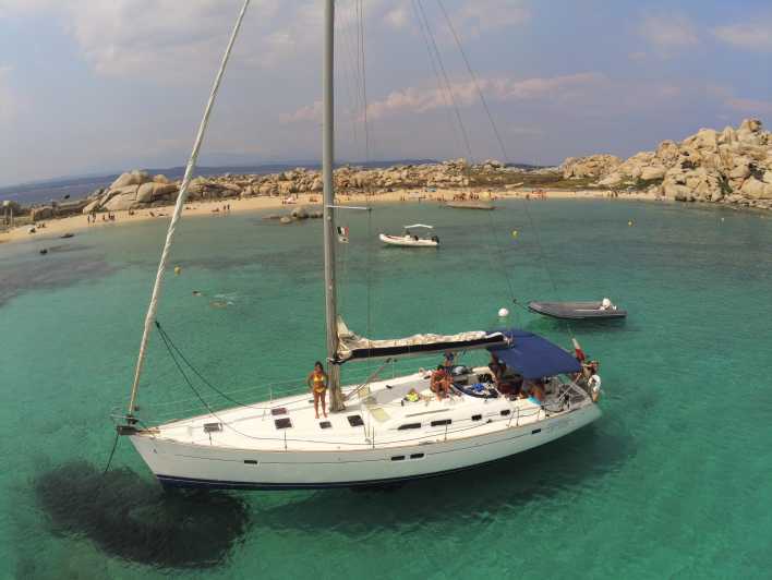 Lavezzi and Cavallo Islands: Private Sailing Tour