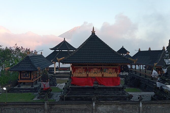 Lempuyang Temple Gate Heaven Tirta Gangga Private Guided Tour