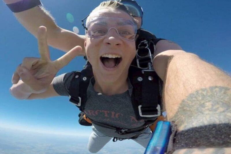 Lienz: Thrilling Tandem Skydiving Over the Alps - Experience Highlights