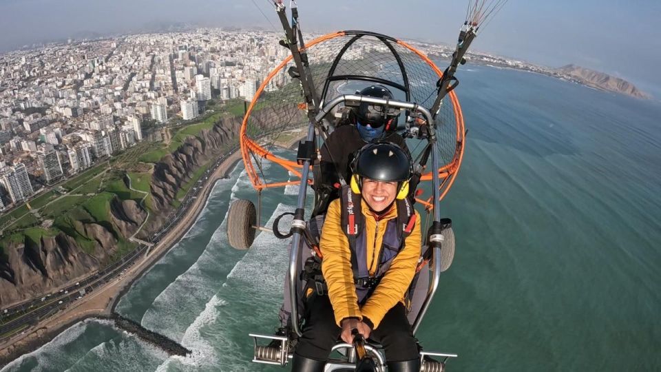 Lima: Adrenaline in Costa Verde | Paramotor |