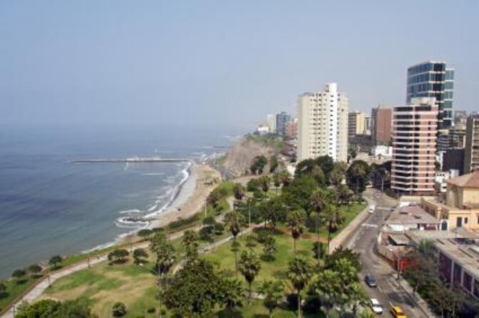 Lima Bike Tour Miraflores - Barranco + Huaca Pucllana!