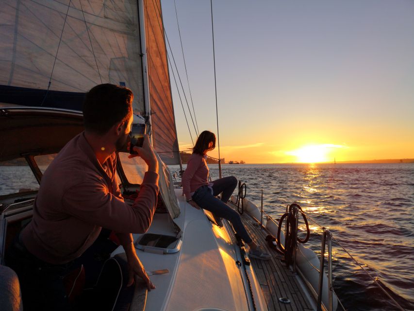 Lisbon: 2-Hour Sunset Sailing Tour on Luxury Sailing Yacht