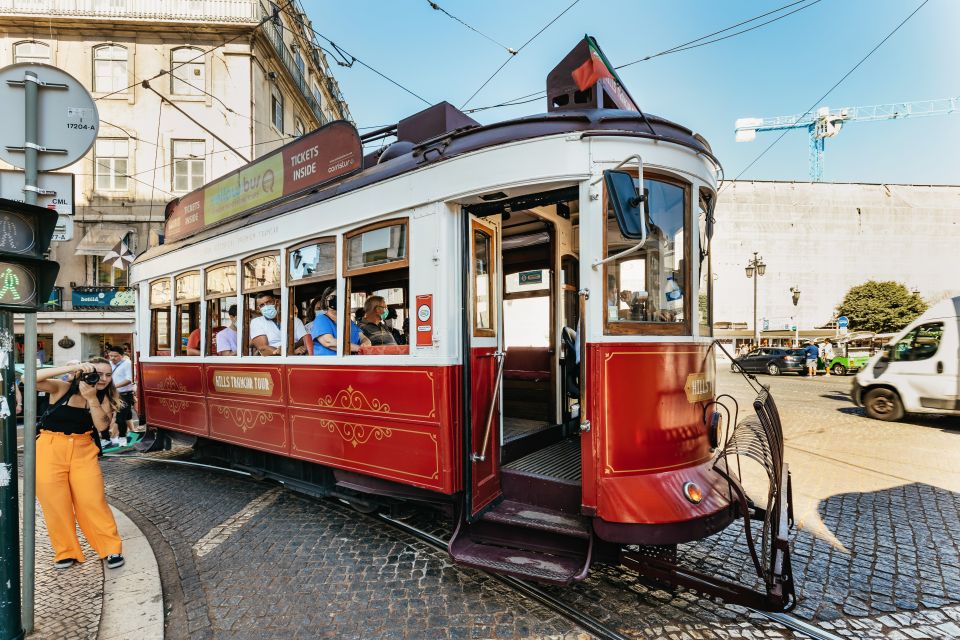 Lisbon: 72/96-Hour Hop-On Hop-Off Bus, Tram & Boat Ticket