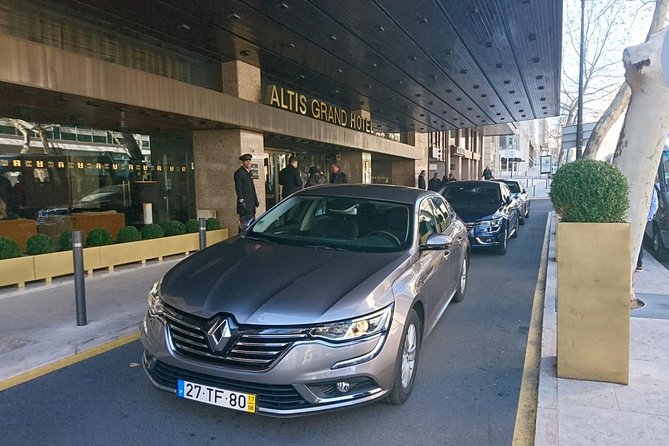 Lisbon Airport Private Transfer Round-Trip - Overview of the Private Transfer Service