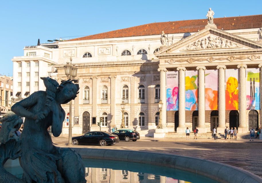 Lisbon, Chiado-Baixa, Scavenger Hunt and Self-Guided Tour