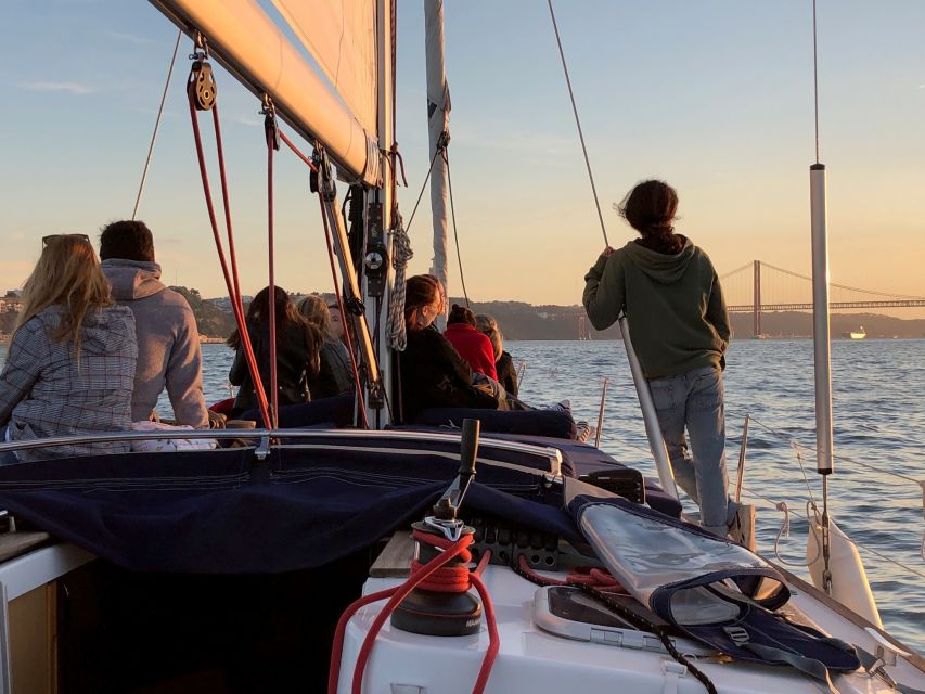 Lisbon: Enjoy a Sunset or Night Tagus River Sailboat Cruise