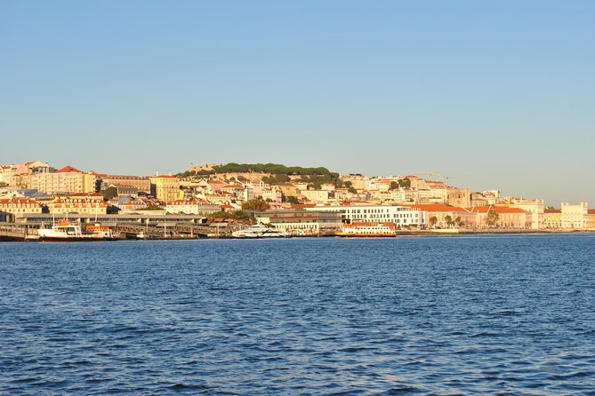 Lisbon Old Town Sailng Cruise With a Drink- 2h Small Group Tour