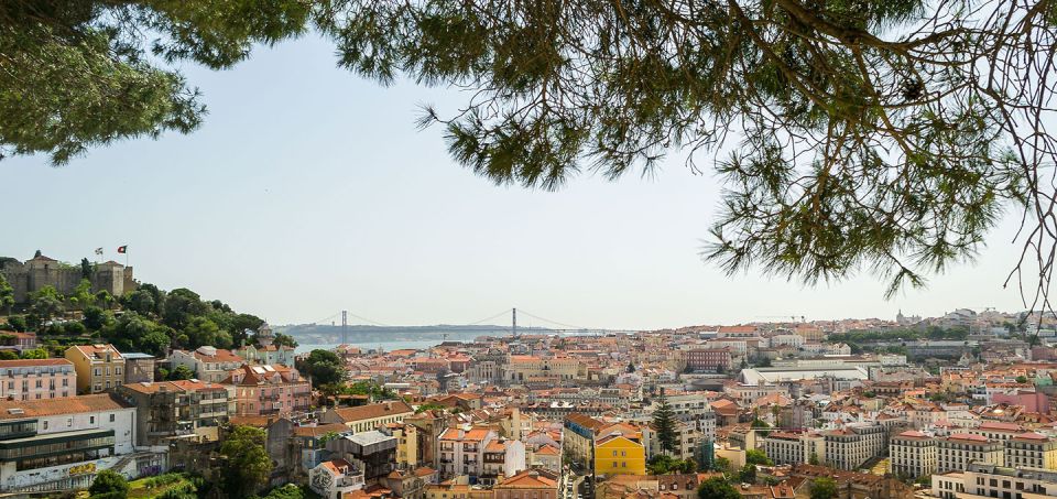 Lisbon: Private Guided Electric Tuk Tuk Tour With Tastings