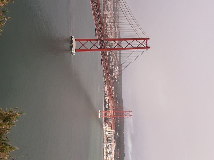 Lisbon: Private Tuk Tuk Tour Christ the King & Abril Bridge