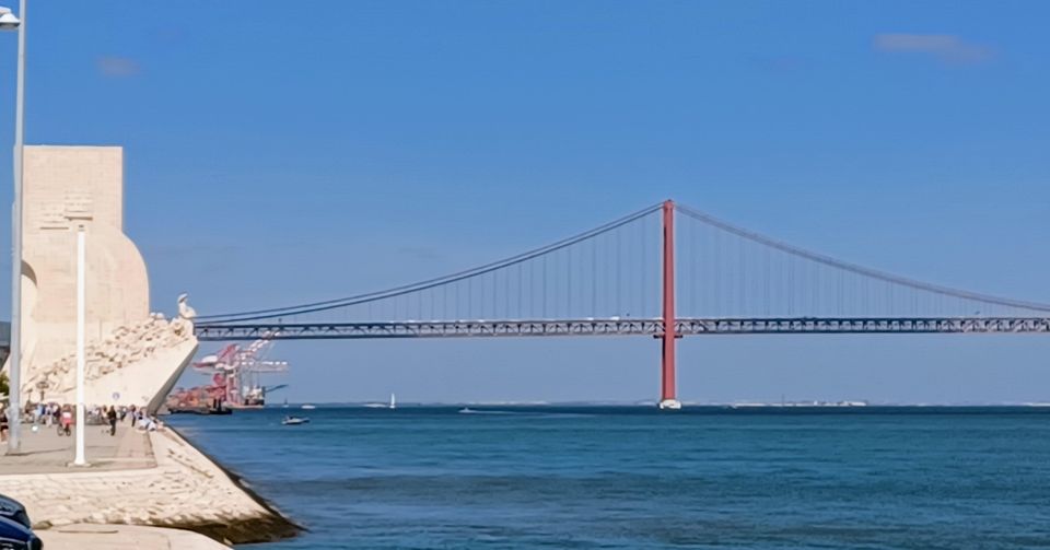 Lisbon Small Group Tour: the City of 7 Hills + King Christ