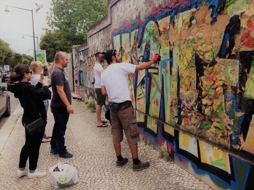 Lisbon: Street Art Tour - Tour Overview